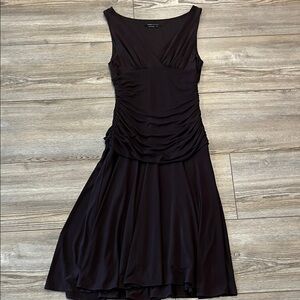 BCBGMaxAzria Black Sleeveless V-Neck Ruched Midi Dress